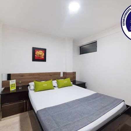 Ayenda 1122 Victoria Hotel Pereira Kültér fotó